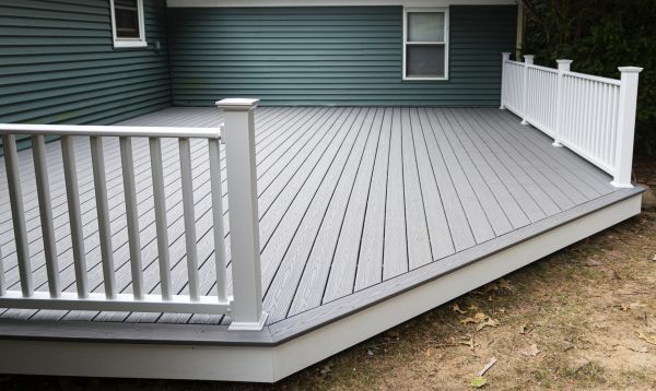 Cost of Composite Decking Installation in Spring Hill