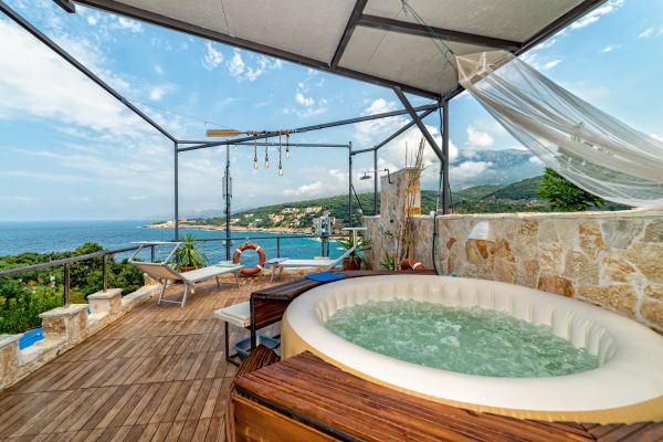 Cost of Spa Deck Construction in Spring Hill
