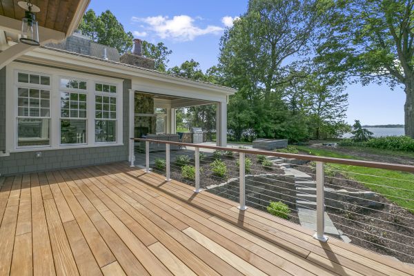 Cost of Home Deck Installation in Spring Hill