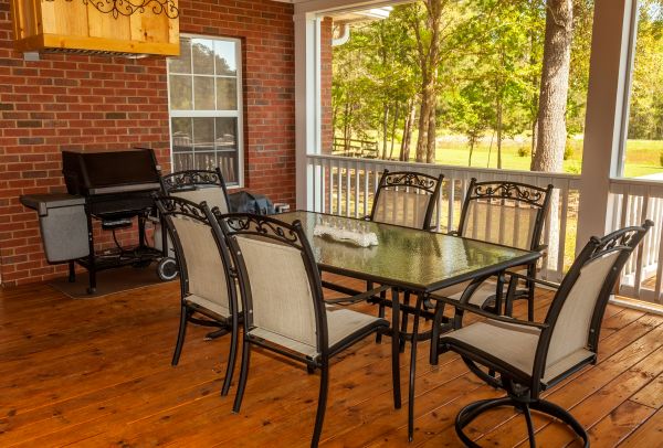 Cost of Residential Deck Installation in Spring Hill